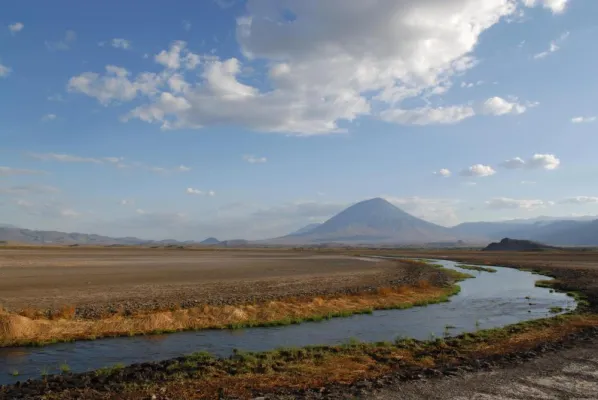 Bild: Abenteuerurlaub in Tansania - Treckingtour mit Masaikrieger und Packesel im afrikanischen Ngorongoro Gebiet