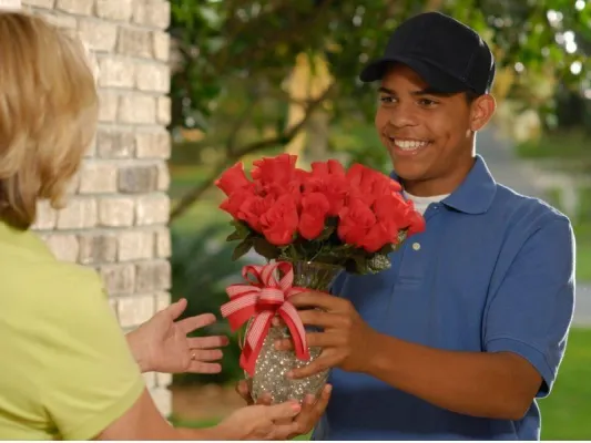 Qblumen bringt eine schöne und frische Kollektion von Blumenstrauß für die Lieferung nach Hause auf den Markt Bild: Qblumen bringt eine schöne und frische Kollektion von Blumenstrauß für die Lieferung nach Hause auf den Markt
