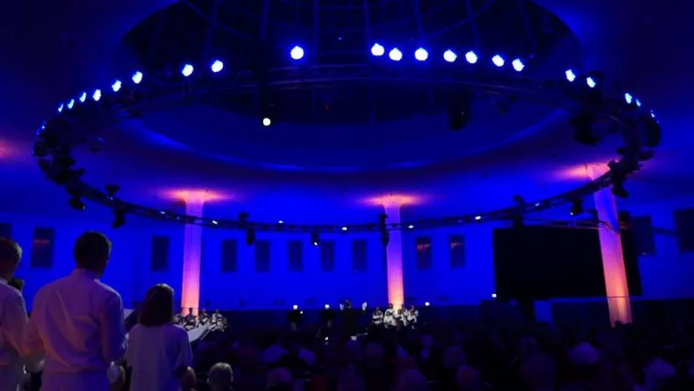 Bild: Kunst weicht Kommerz