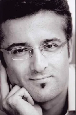 Bild: Ästhetische Medizin: Rechtzeitiges Fettabsaugen verhindert übergroße Hautlappen