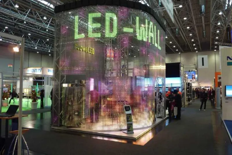 Bild: SDI und curveLED® kooperieren im Bereich LED-Lichttechnik