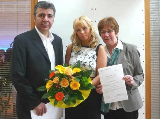 Bild: Medizinische Fachangestellte der Chirurgie Rhein-Main gehört zu den besten Absolventen Hessens