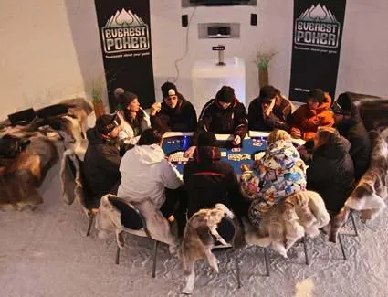 Zocken mit Promis am höchsten Final Table der Welt - Ein unvergessliches Erlebnis für Poker-Enthusiasten Bild: Zocken mit Promis am höchsten Final Table der Welt - Ein unvergessliches Erlebnis für Poker-Enthusiasten