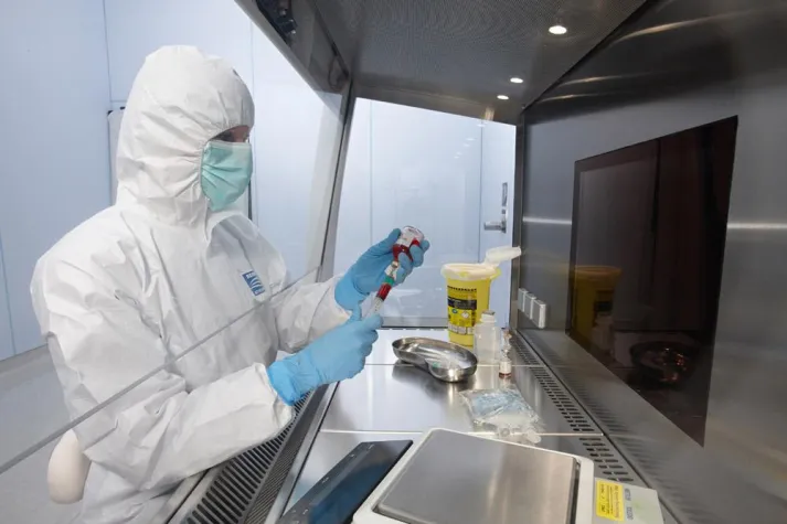 Bild: Neuer, atmungsaktiver Schutzoverall von Berner International