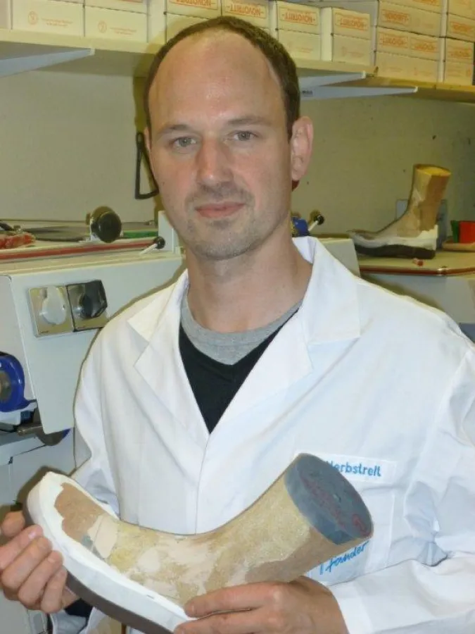 Orthopädie-Schuhmachermeister Patrick Herbstreit vom Sanitätshaus Pfänder, Freiburg