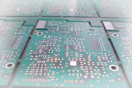 Bild: Lostengünstig und langlebig: Leiterplatten-Endoberfläche aus organischem Metall