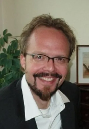 Psychotherapie im Alter: Vorurteile und Missverständnisse - KHN Expertengespräch mit Dr. Lars Pracejus Bild: Psychotherapie im Alter: Vorurteile und Missverständnisse - KHN Expertengespräch mit Dr. Lars Pracejus