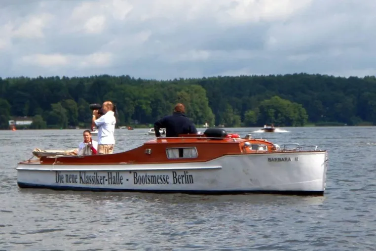 Bild: Schwimmende Oldtimer – größtes Treffen für Bootsklassiker