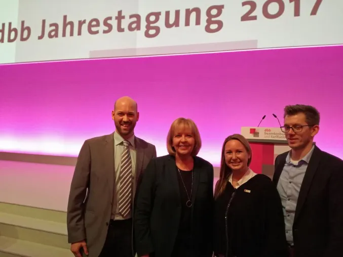 "Wir müssen den Respekt gegenüber denen, die für die Allgemeinheit arbeiten, stärken!" Bild: "Wir müssen den Respekt gegenüber denen, die für die Allgemeinheit arbeiten, stärken!"