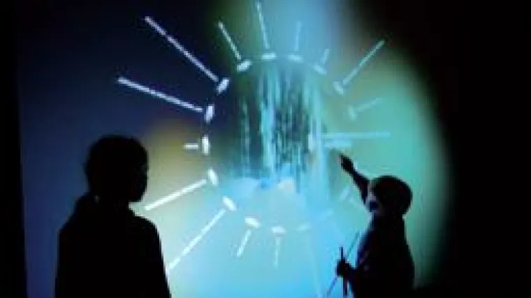 Bild: Scholz & Volkmer installiert den größten interaktiven Multitouch-Screen Deutschlands