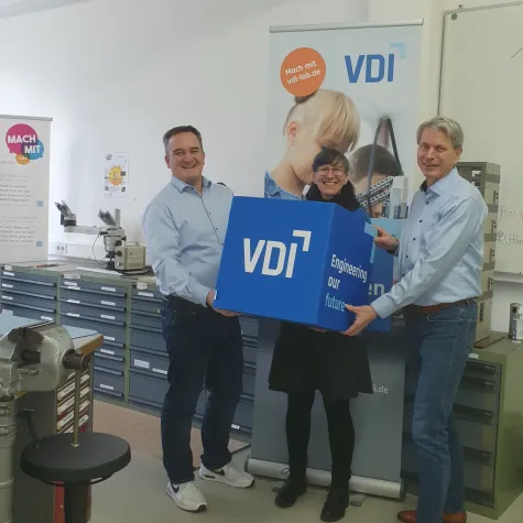Neue Mitarbeiterin im Augsburger VDI-Lab Bild: Neue Mitarbeiterin im Augsburger VDI-Lab