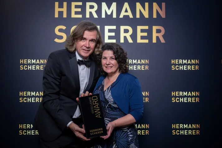 Bild: Wettkampf der Worte: Kathrin Klix erobert die Bühne des Speaker Slams