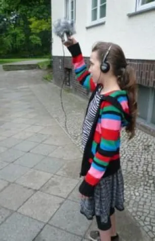 Bild: Uraufführung: My English Friedrichshain