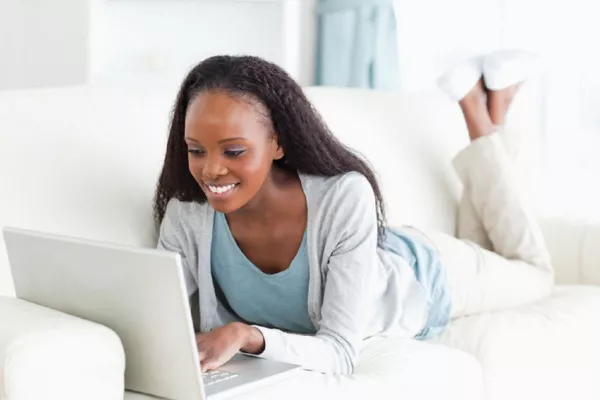 Bild: Drei Möglichkeiten, den Computer einer anderen Person aus der Ferne zu überwachen