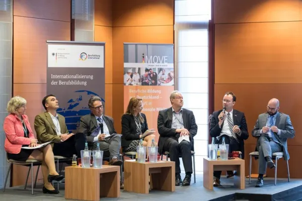 BMBF-Förderinitiative „Internationalisierung der Berufsbildung“ mit neuem Internetauftritt Bild: BMBF-Förderinitiative „Internationalisierung der Berufsbildung“ mit neuem Internetauftritt