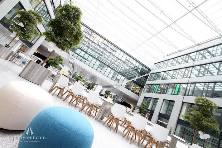 Premiere für das Team des “THE SQUAIRE” Eventservice Bild: Premiere für das Team des “THE SQUAIRE” Eventservice