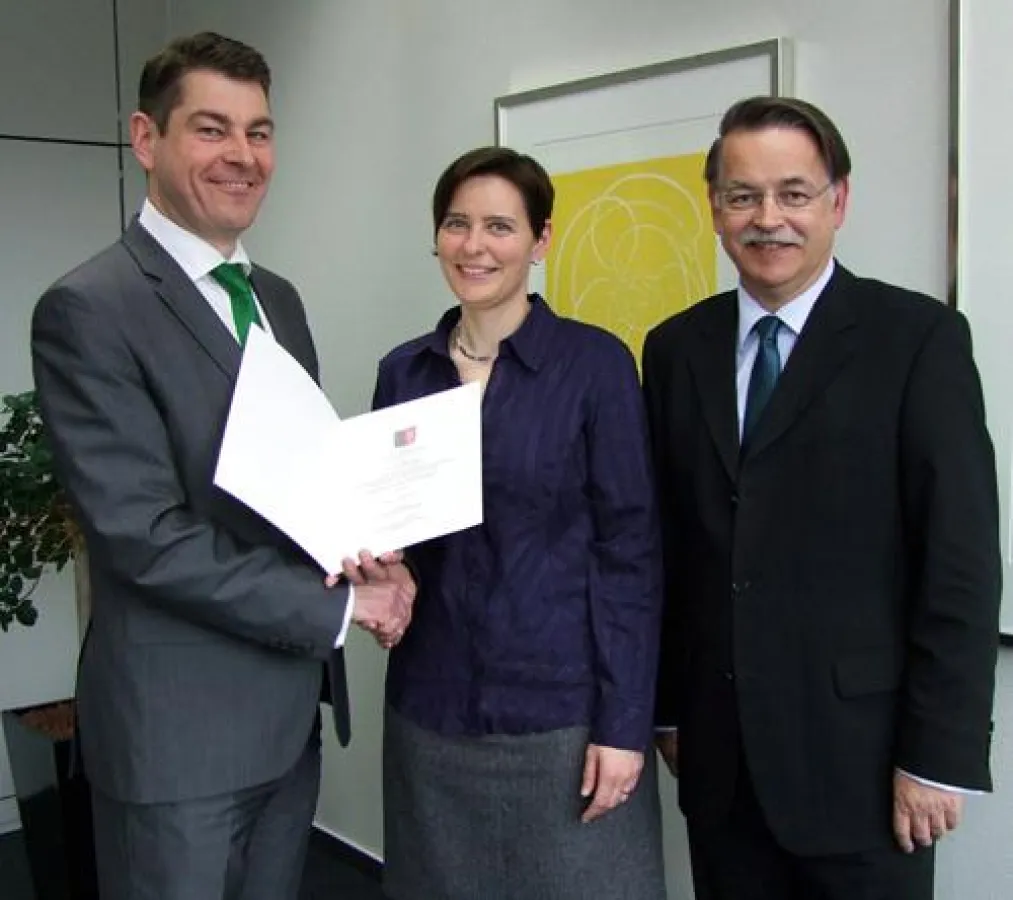 (v.l.n.r.): Dr. Sven Mertens, Prof. Dr. Christiane Ness und Dr. Detlef Reeker