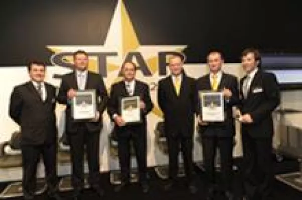 Bild: Top Hotel Star Award in Gold für Energiesparlösung von eQ-3 und contronics