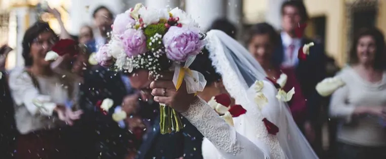Die Hochzeitssaison 2024 steht bevor - jetzt rechtzeitig planen und reservieren Bild: Die Hochzeitssaison 2024 steht bevor - jetzt rechtzeitig planen und reservieren