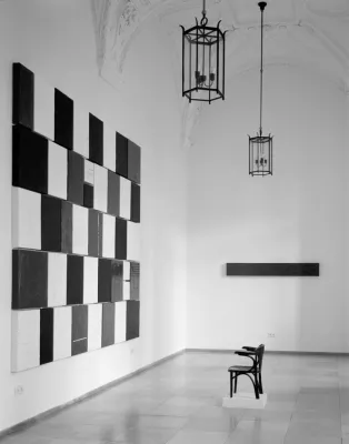Bild: Ausstellungseröffnung - Caro Jost "stop-over / cross-over" in der Residenz München, 15. Juli 2009, 18 - 21 h