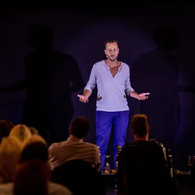 Bild: Sebastian Eisenbürger holt internationalen Speaker Excellence Award und Weltrekord
