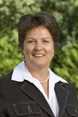 Bild: Patientenanwältin gibt Tipps zur Prüfung der Behandlungsdokumentation vor Operationen