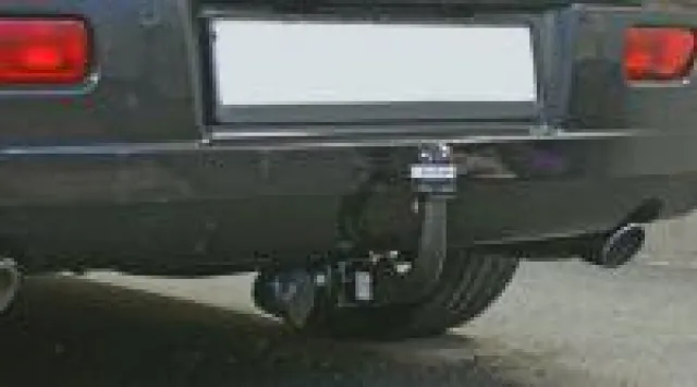 Abnehmbare Anhängerkupplung für den Chrysler 300C Touring bei www.ahk-preisbrecher.de Bild: Abnehmbare Anhängerkupplung für den Chrysler 300C Touring bei www.ahk-preisbrecher.de