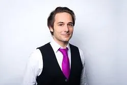Bild: Zahnspange und Allergie - Kieferorthopäde Dr. Dipsche im Interview