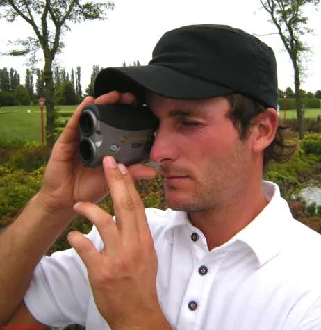 Bild: dublisGolf 08/09 - Christopher Trunzer Winner German PGA Championship 2009, vertraut Leupold® GX-I® Rangefinder