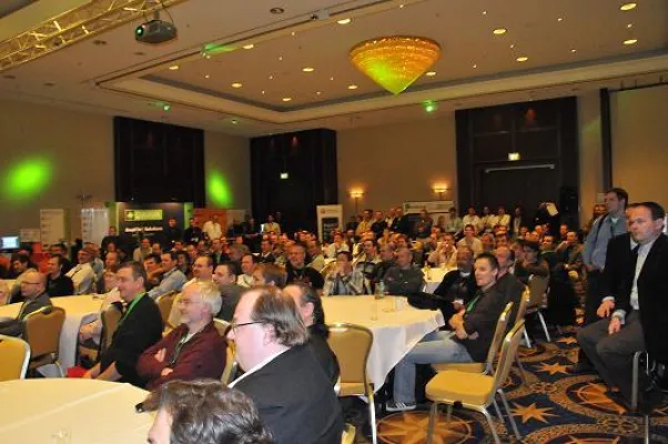 Bild: Die nächste bitte - GWAVACon 2009