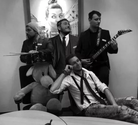 Bild: 13.02., 18 Uhr: 48 Minuten im Februar - Mute Tales goes Haspa in der Haspa Filiale Kirchdorf