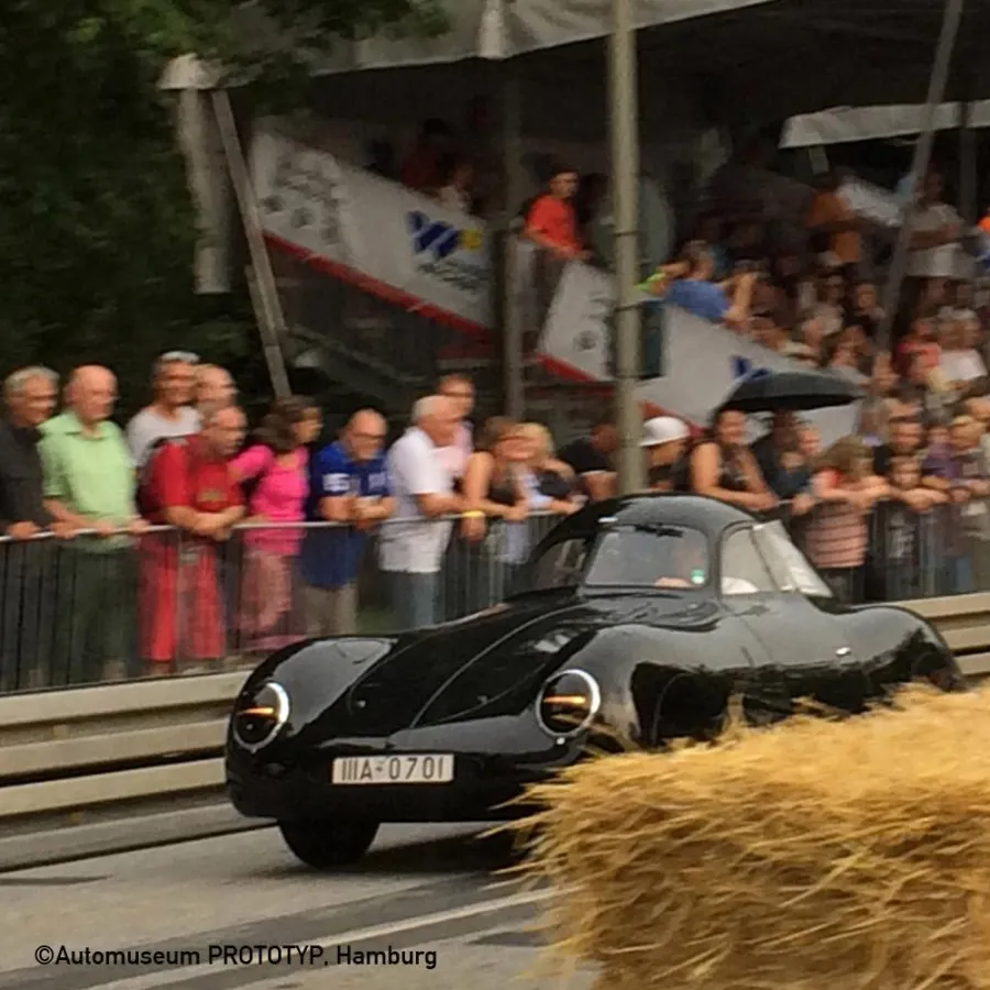 Ur-Porsche Typ 64 des Automuseums PROTOTYP auf dem Hamburger Stadtpark-Revival 2014