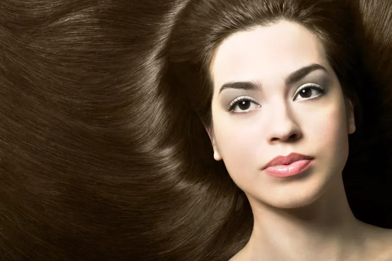 Bild: Priorin von mediherz.de bei hormonell und erblich bedingtem Haarausfall