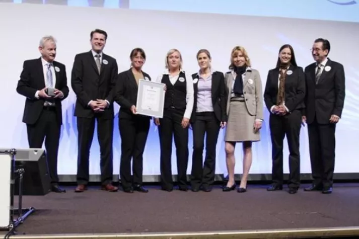 ControllerPreis 2011 für "Initiativencontrolling McCafé" Bild: ControllerPreis 2011 für "Initiativencontrolling McCafé"