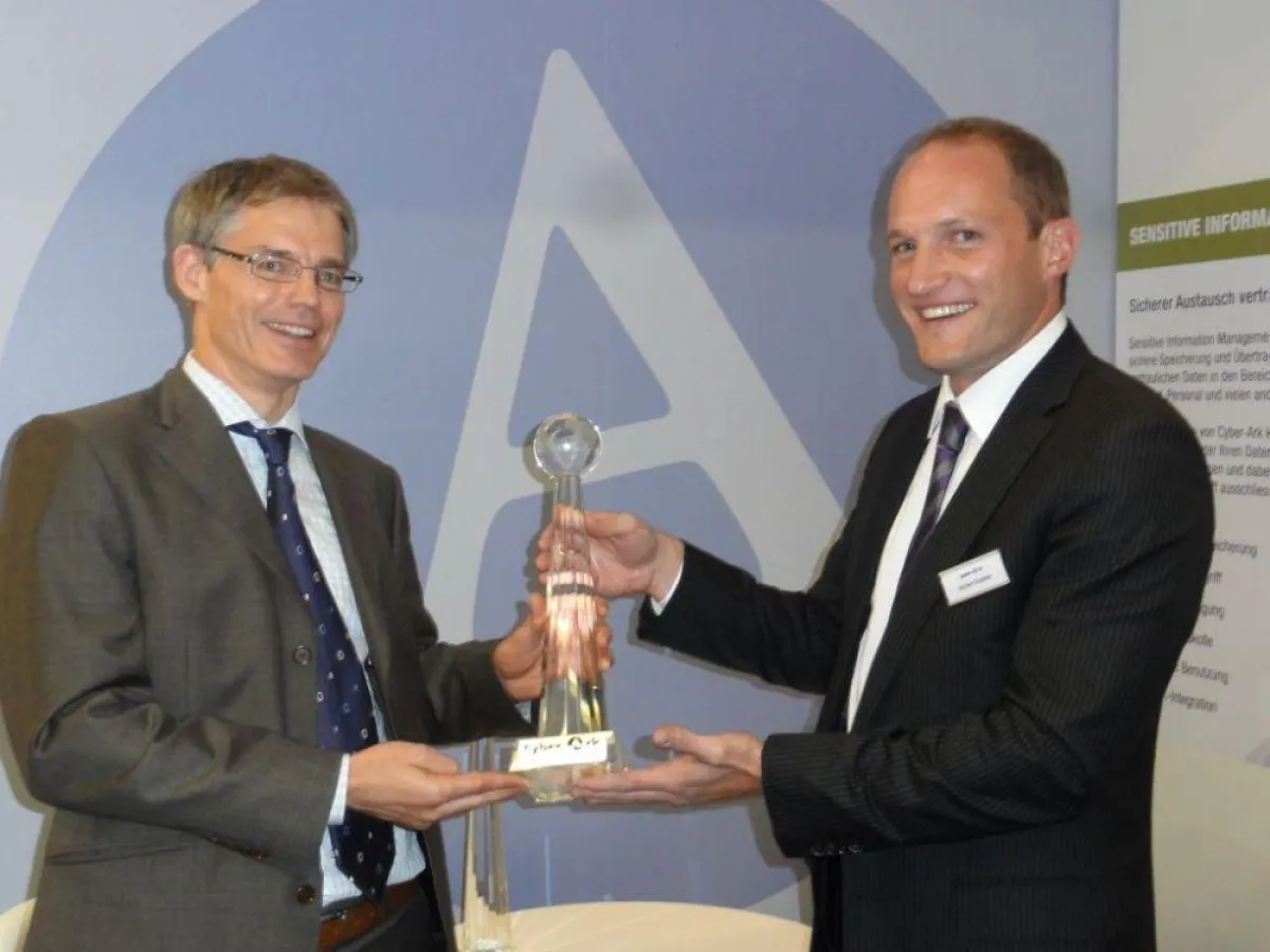 Jochen Koehler, Deutschland-Chef Cyber-Ark (r.) und Controlware Manager Hans-Peter Dietrich