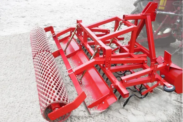 Reitplatzpflege leicht gemacht Bild: Reitplatzpflege leicht gemacht