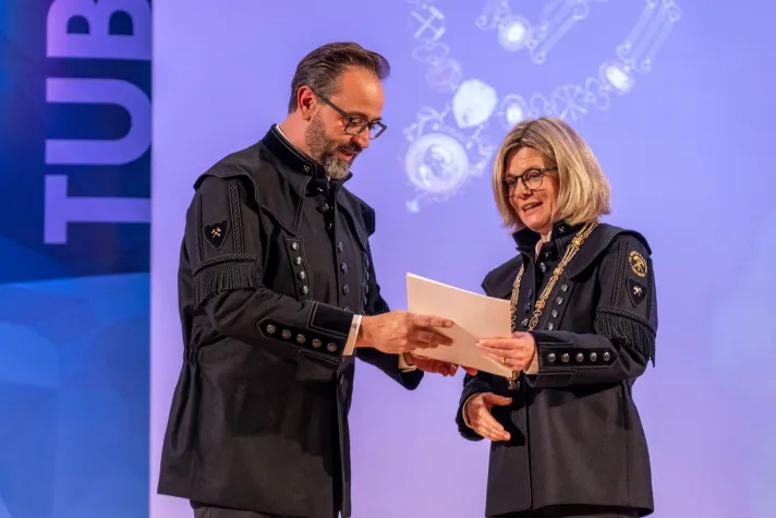 TU Bergakademie Freiberg: Jutta Emes feierlich als Rektorin eingeführt Bild: TU Bergakademie Freiberg: Jutta Emes feierlich als Rektorin eingeführt