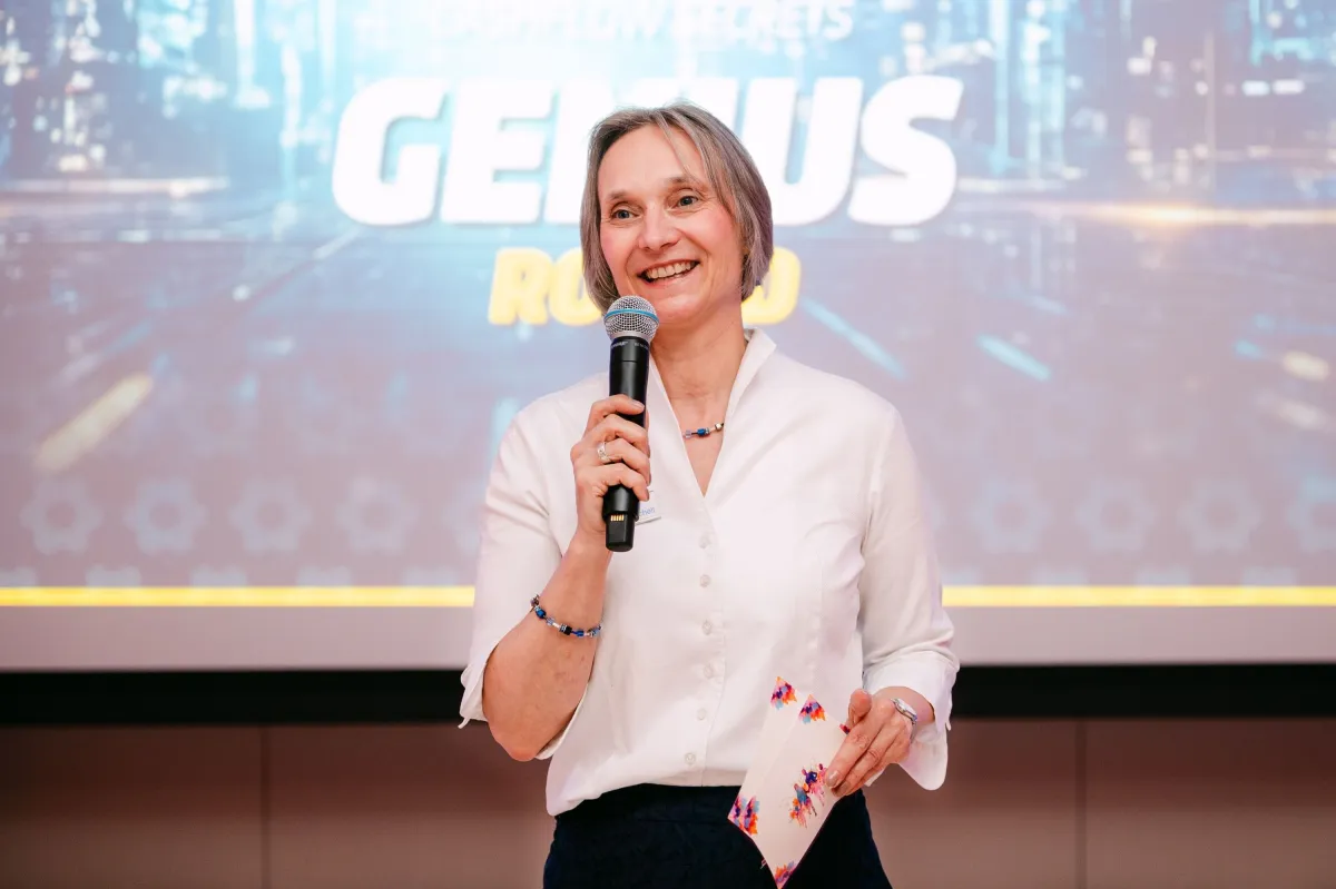 Silja Reichelt - Finanzielle Bildung (© Josip Krstanovic - CASHFLOW SECRETS Genius Round)