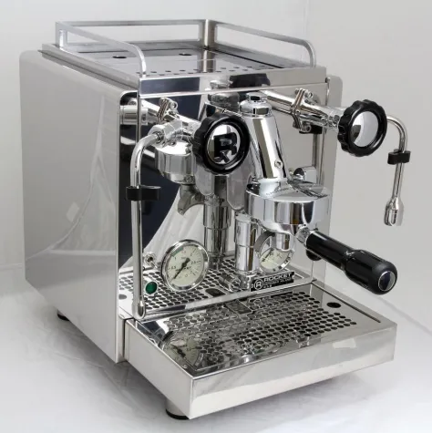 Bild: Delonghi und seine Kaffeemaschinen