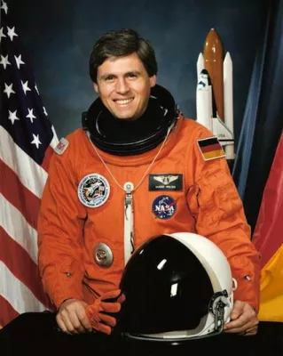 Astronaut Prof. Dr. Ulrich Walter ist Key Note Speaker auf dem Cleanzone Congress Bild: Astronaut Prof. Dr. Ulrich Walter ist Key Note Speaker auf dem Cleanzone Congress