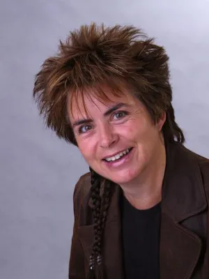 Hält die Qualität des deutschsprachigen Jugendbuchthrillers hoch: Alice Gabathuler Bild: Hält die Qualität des deutschsprachigen Jugendbuchthrillers hoch: Alice Gabathuler