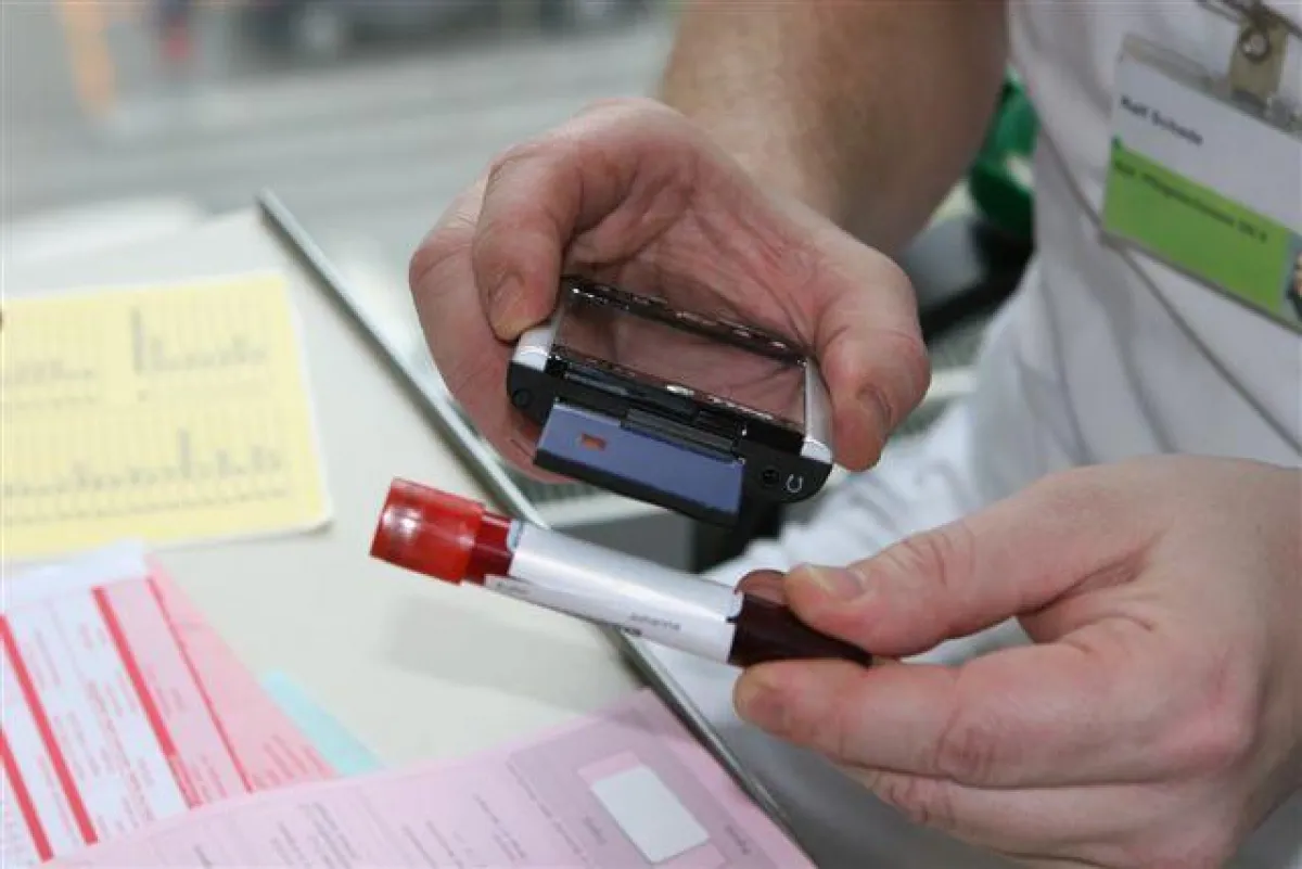 Kontaktloser Prüf- und Schreibvorgang