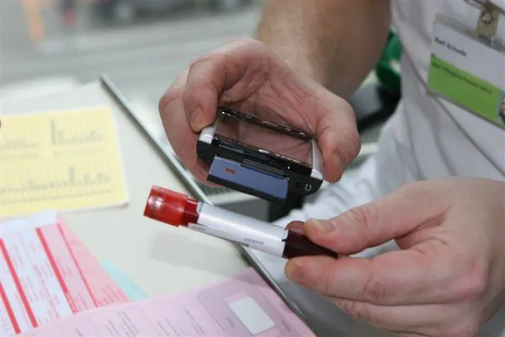 Bild: MEDICA 2008 - Neues IM-Assist Prozessmanagement-System mittels RFID-Patientenidentifikation im Krankenhaus