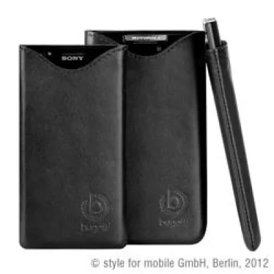 Bild: Handy-Couture: die neue SlimFit von bugatti mobilecases