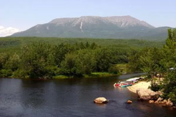 Neuzugang in Neuengland US-Präsident Obama erklärt Katahdin Woods and Waters in Maine zum Nationalmonument Bild: Neuzugang in Neuengland US-Präsident Obama erklärt Katahdin Woods and Waters in Maine zum Nationalmonument