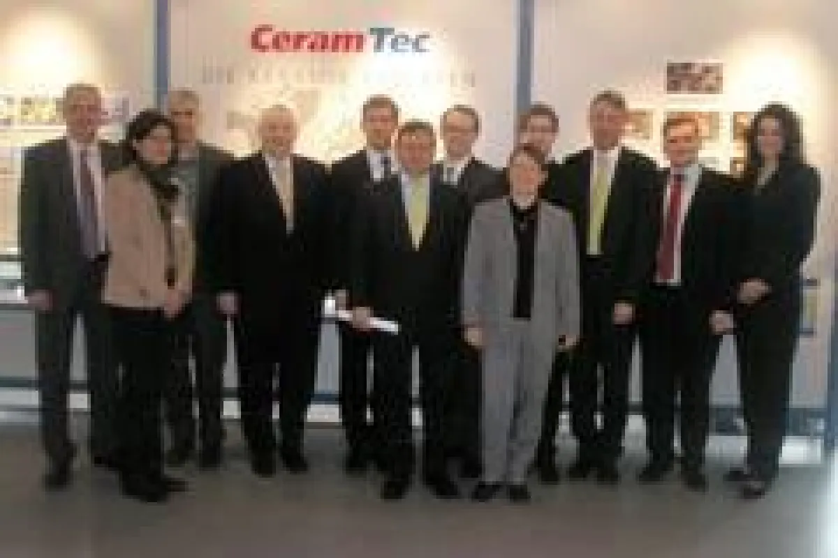 ESB Student Consulting e.V. und CeramTec - Studentische Unternehmensberatung berät