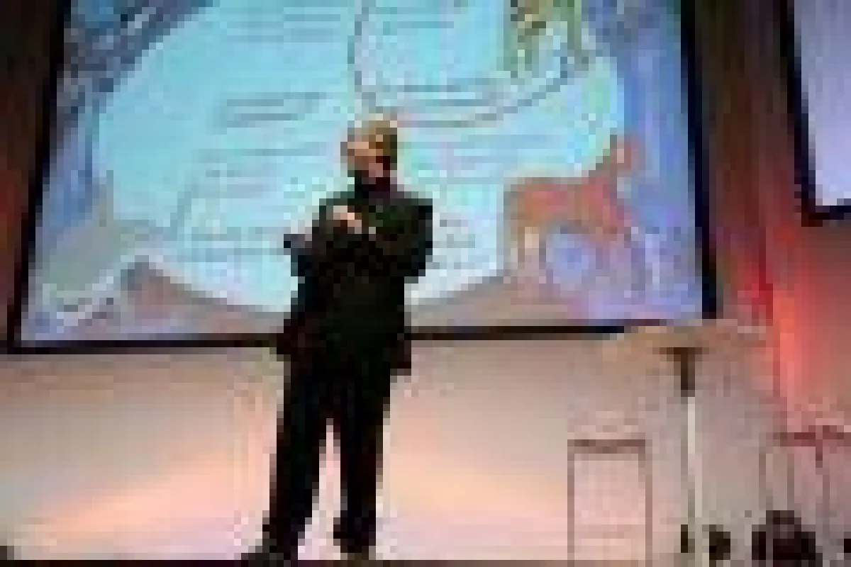 Prof. Schmitz typisiert Kunden auf der Soennecken expo