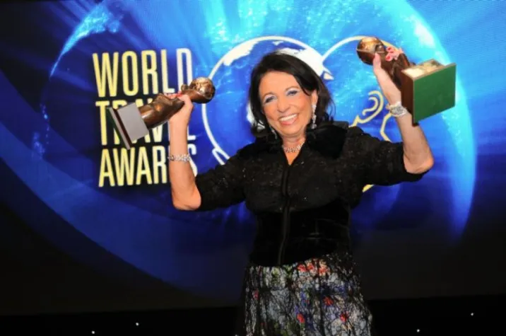 Bild: Regine Sixt in London mit dem „Woman of the Year“-Award ausgezeichnet