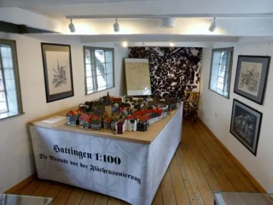 Bild: Fachwerk als Ausstellungsthema in Hattingen: Flächensanierung damals, sanfte Restaurierung heute