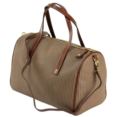 Bild: Koffer-Arena hat zum Weihnachtsgeschäft spezielle Schnäppchen von American Tourister und Samsonite im Gepäck